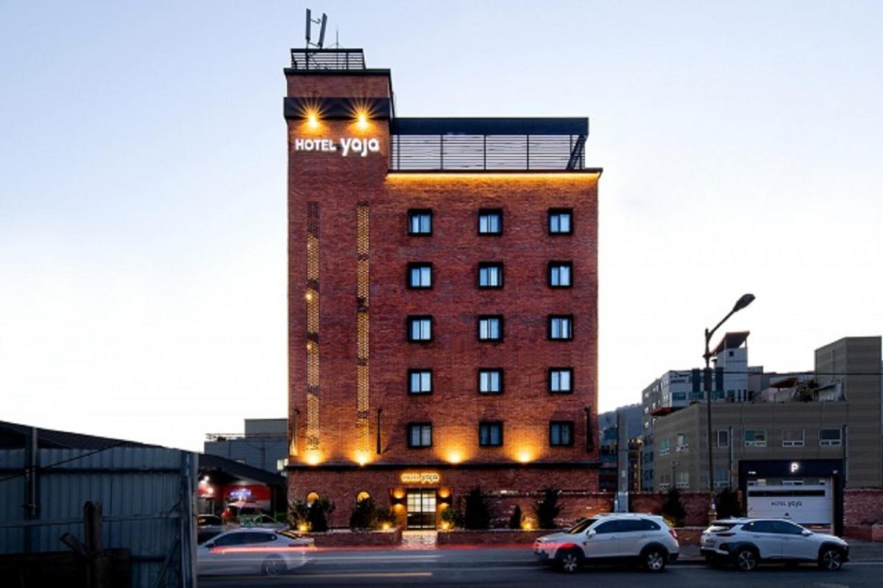 Hotel Yaja Gimhae Extérieur photo