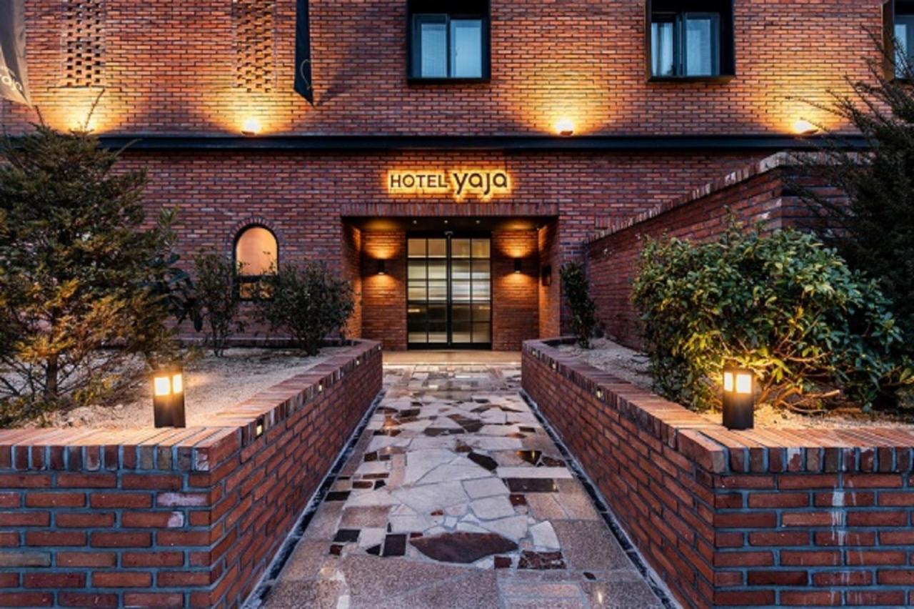 Hotel Yaja Gimhae Extérieur photo