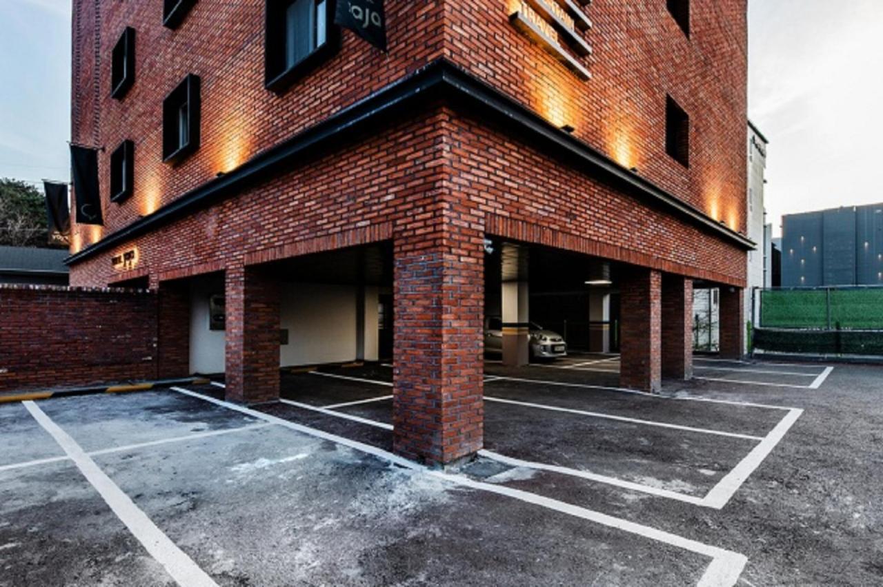 Hotel Yaja Gimhae Extérieur photo