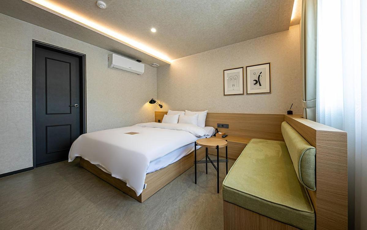 Hotel Yaja Gimhae Extérieur photo